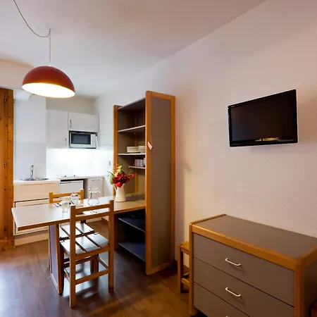 Avec Balcon Sud Et Wifi, 4 Pers, - Fr-1-512-82 Appartamento